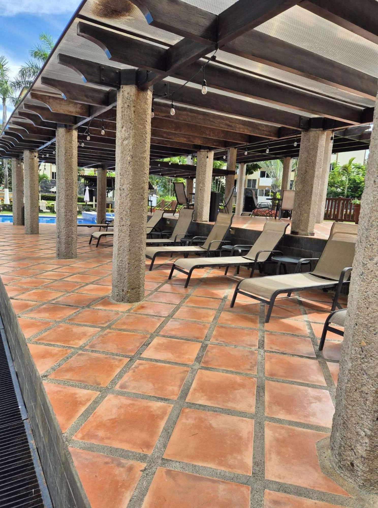 Apartment Family Condo, Pool, And Surf Jaco